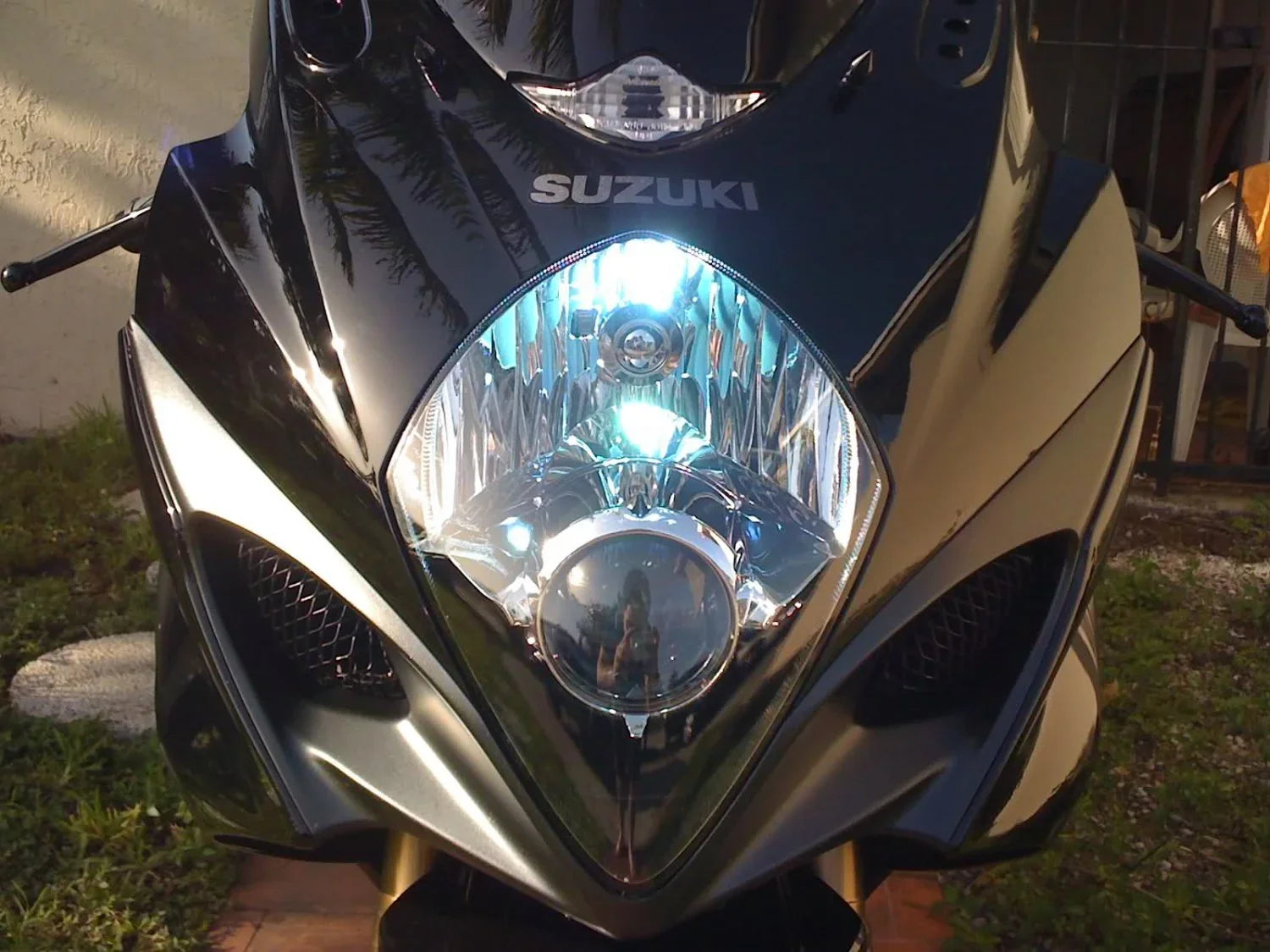 For 2005 2006 2007 2008 Sizeuzuki GSizeX-R1000 GSizeXR 1000 Bright Ivory Low High Headlamp Headlight Light Bulbs