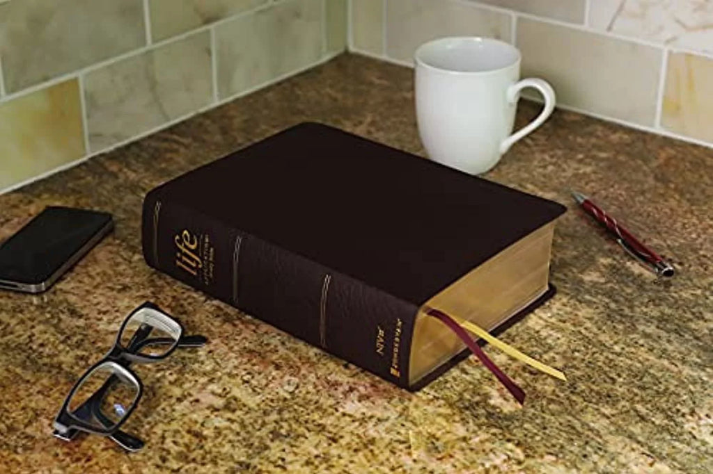 Zondervan  NIV Life Application Sizetudy Bible - Large Print - Third Edition, Burgundy Bonded Leather - Apr 2020