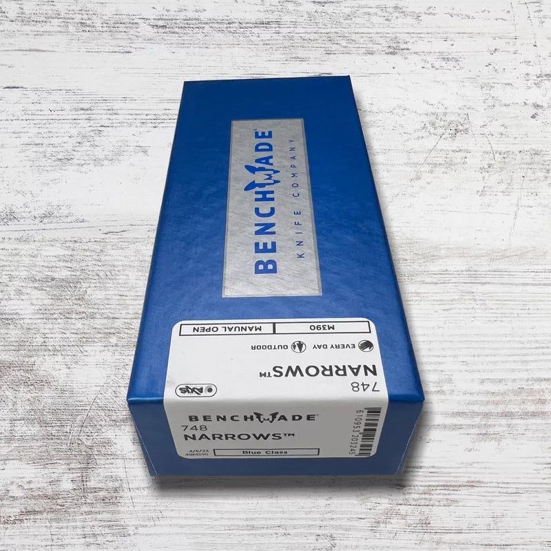 Benchmade 748 Narrows 3.43-Inch M390 Sizeteel Blade Titanium Handle Folding Knife