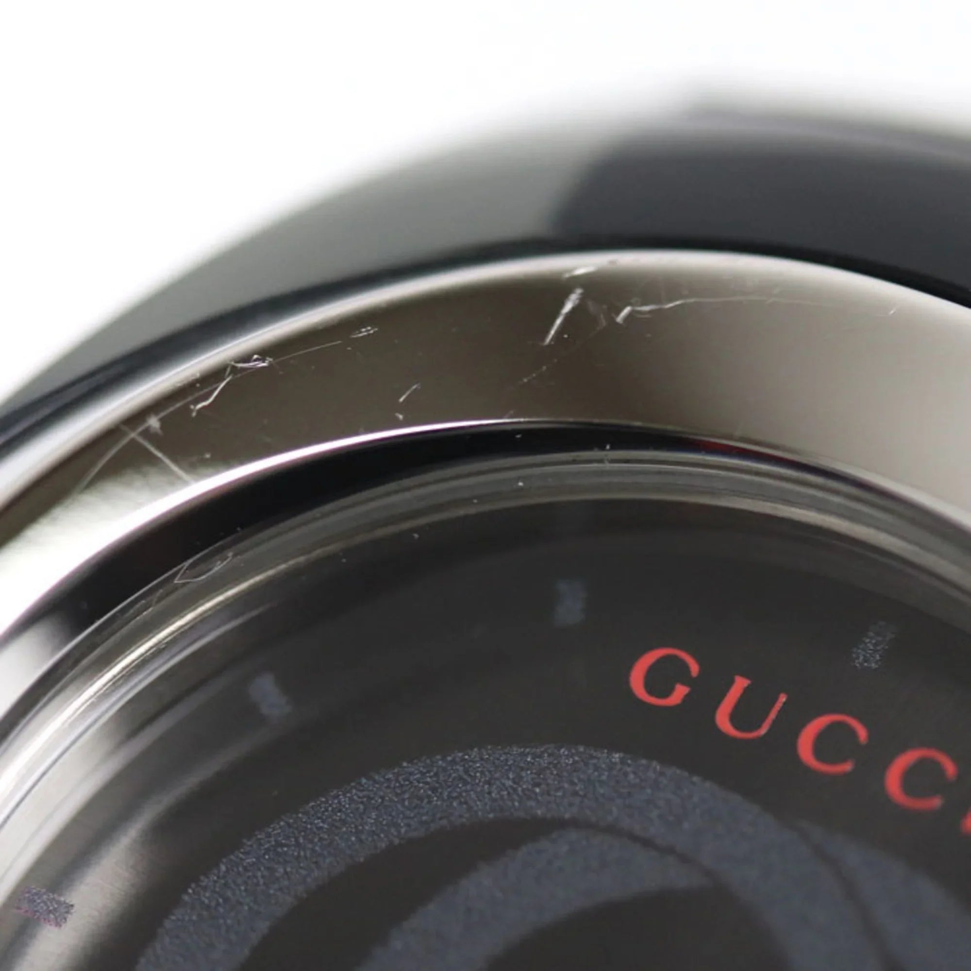 Pre-Owned GUCCI Gucci sink watch battery operated YA137301 137.3 ladies (Good)