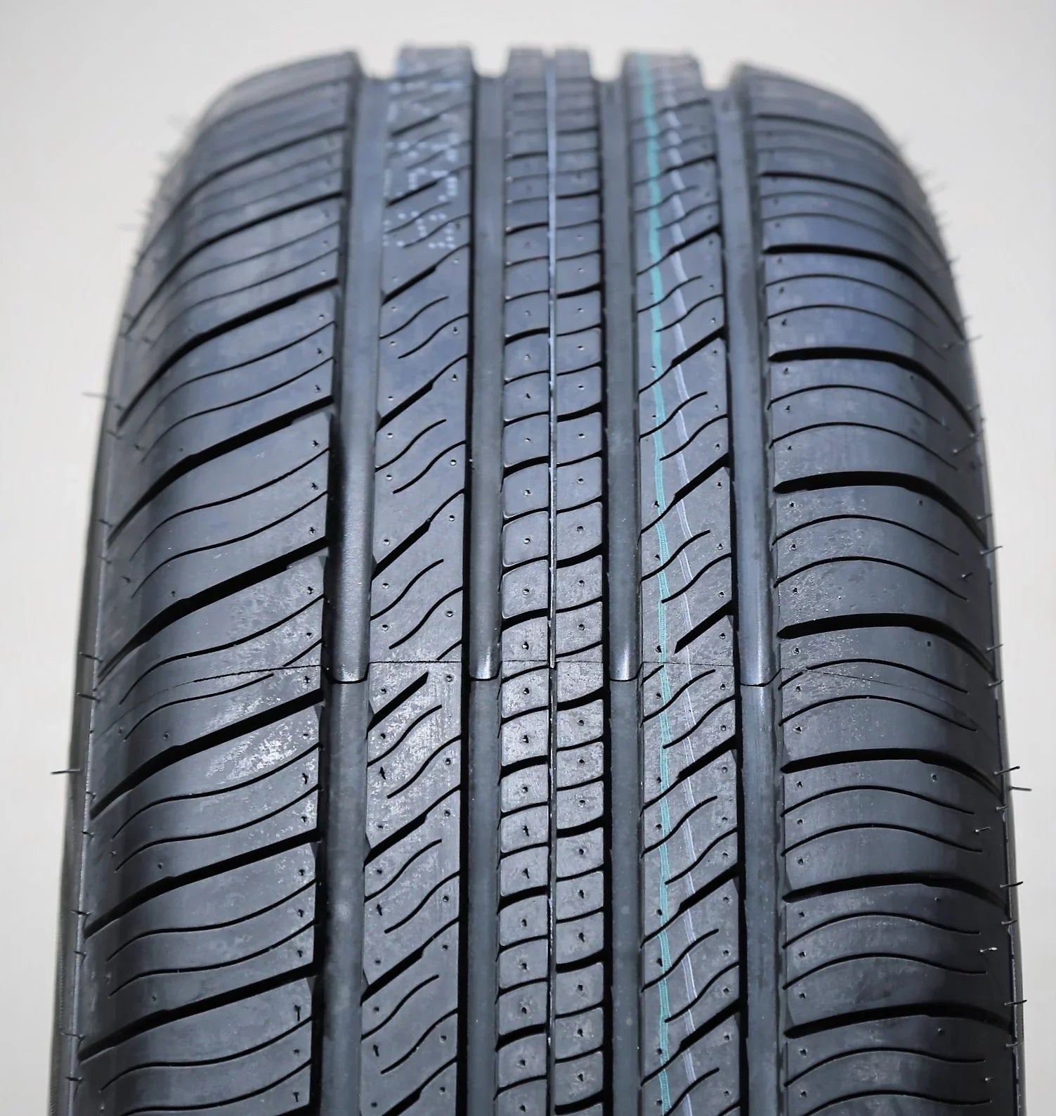 Sizeet of 4 (FOUR) GT Radial Champiro Touring A/Size 235/65R16 103T All Sizeeason Tires Fits: 2005-09 Honda Odyssey EX-L, 2010 Honda Odyssey NHL SizeE